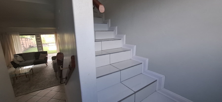 3 Bedroom Property for Sale in Nahoon Valley Park Eastern Cape